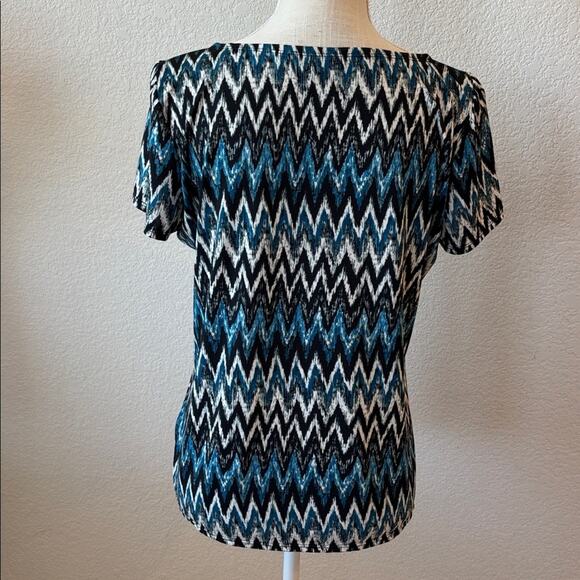 Notations Blue and Black Zigzag Top Medium - Picture 4 of 7
